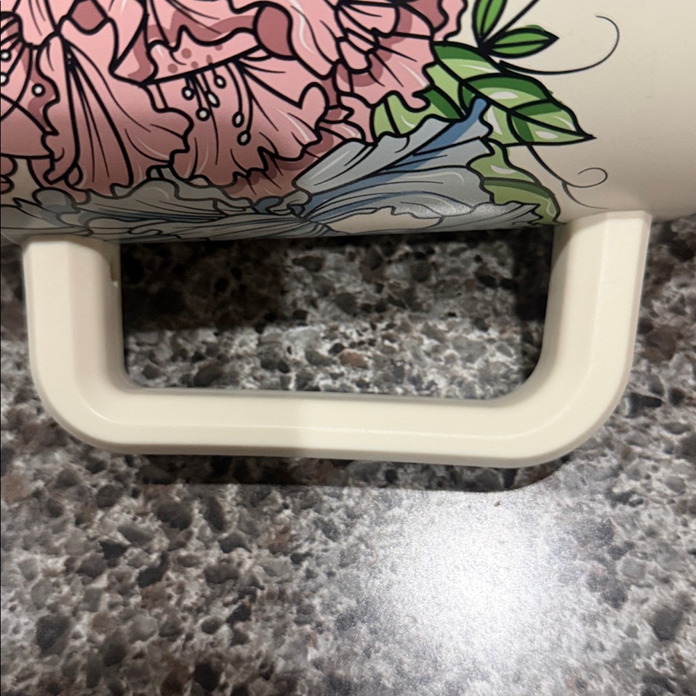 Stanley 40 oz Quencher – Cream Floral Artist Edition (2022, Glynn Rosenberg) - Picture 16 of 16